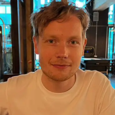 Martyn H.